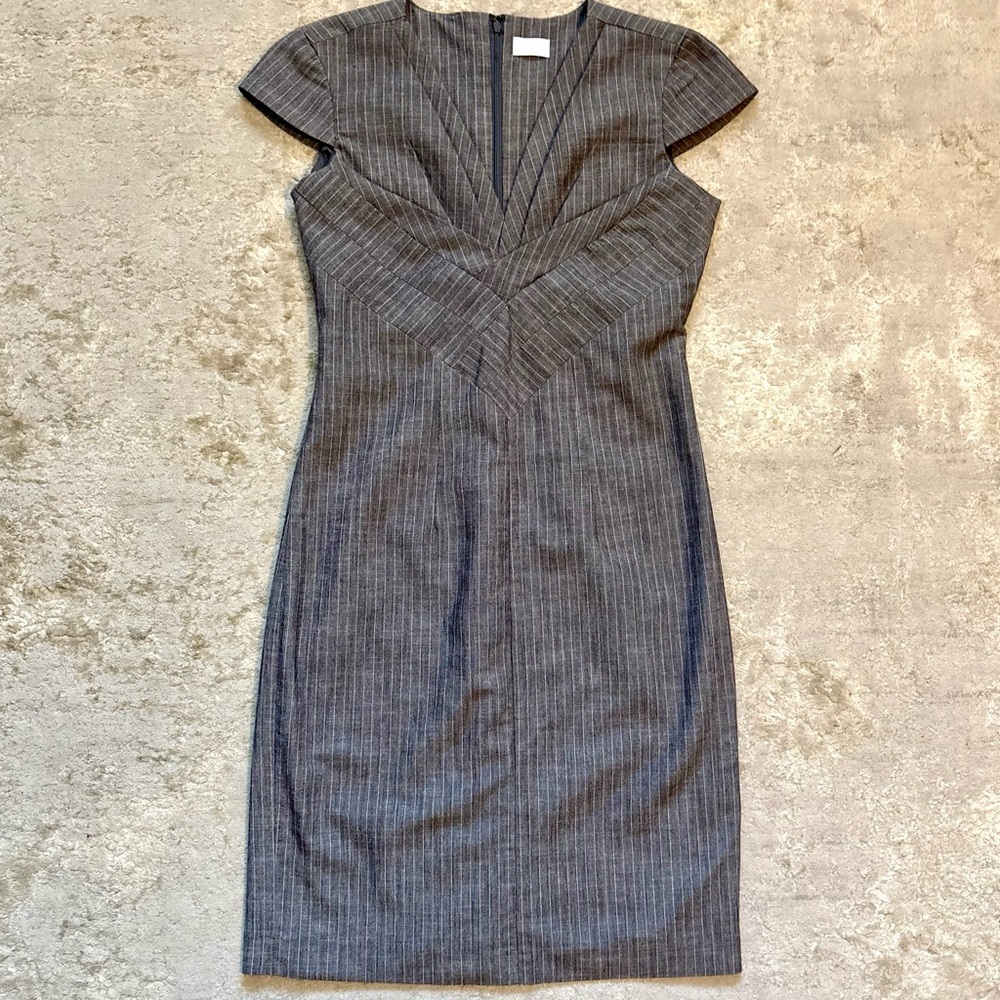 Suzy Shier Grey Pleated Bodice V Neck Pin Stripe Fitted Dress Size Small - Picture 4 of 12